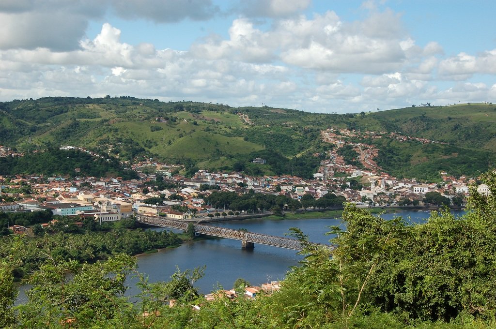 https://www.bahiaencantadatour.com.br/services/uploads/_original/reconcavo-baiano-passeio-pelo-berco-do-afroturismo-517636.jpg
