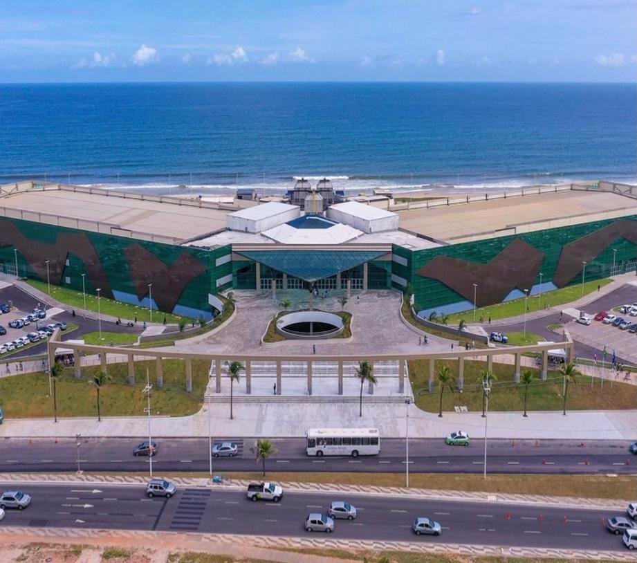 https://www.bahiaencantadatour.com.br/services/uploads/_original/transfer-executivo-congressos-e-eventos-166883.jpg